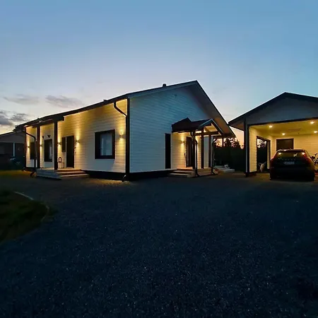 Apartment Spacious Detached House With Sauna *